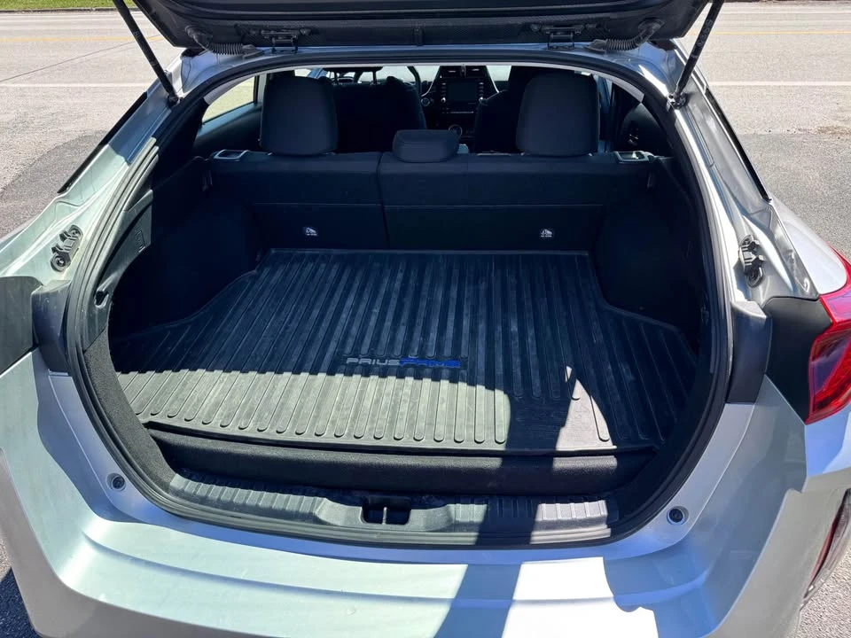2020 Toyota Prius 4th Gen - Image 10 of 11