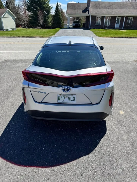 2020 Toyota Prius 4th Gen - Image 3 of 11