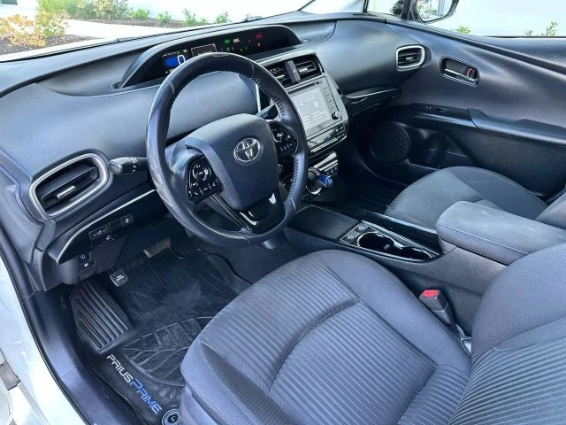 2020 Toyota Prius 4th Gen - Image 10 of 21