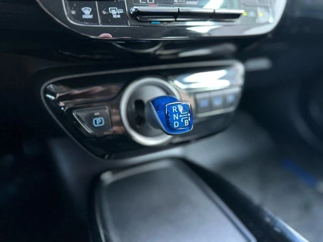 2020 Toyota Prius 4th Gen - Image 19 of 21