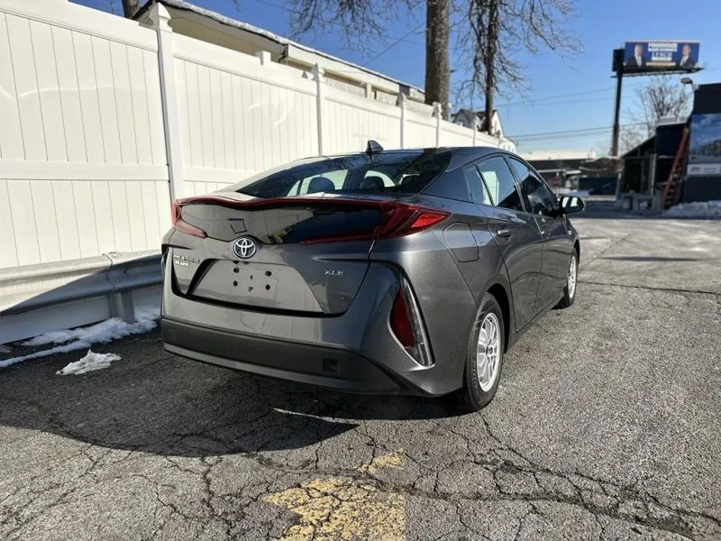 2020 Toyota Prius 4th Gen - Image 7 of 12