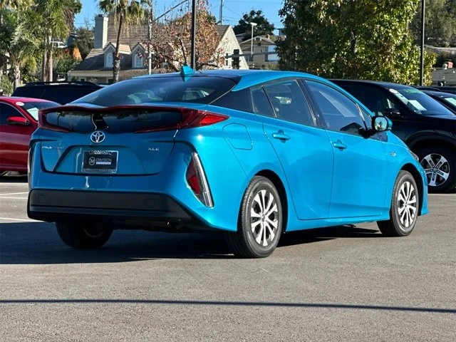 2020 Toyota Prius 4th Gen - Image 3 of 12
