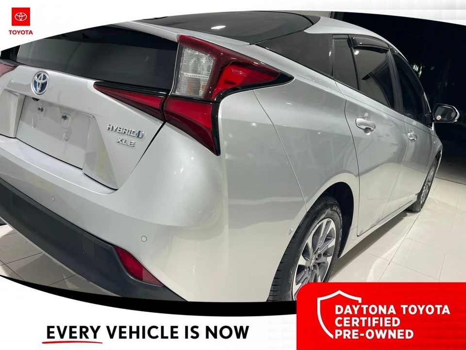 2020 Toyota Prius 4th Gen - Image 8 of 12