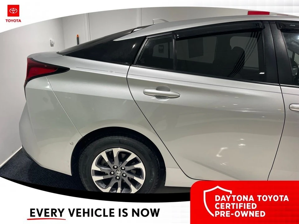 2020 Toyota Prius 4th Gen - Image 5 of 12