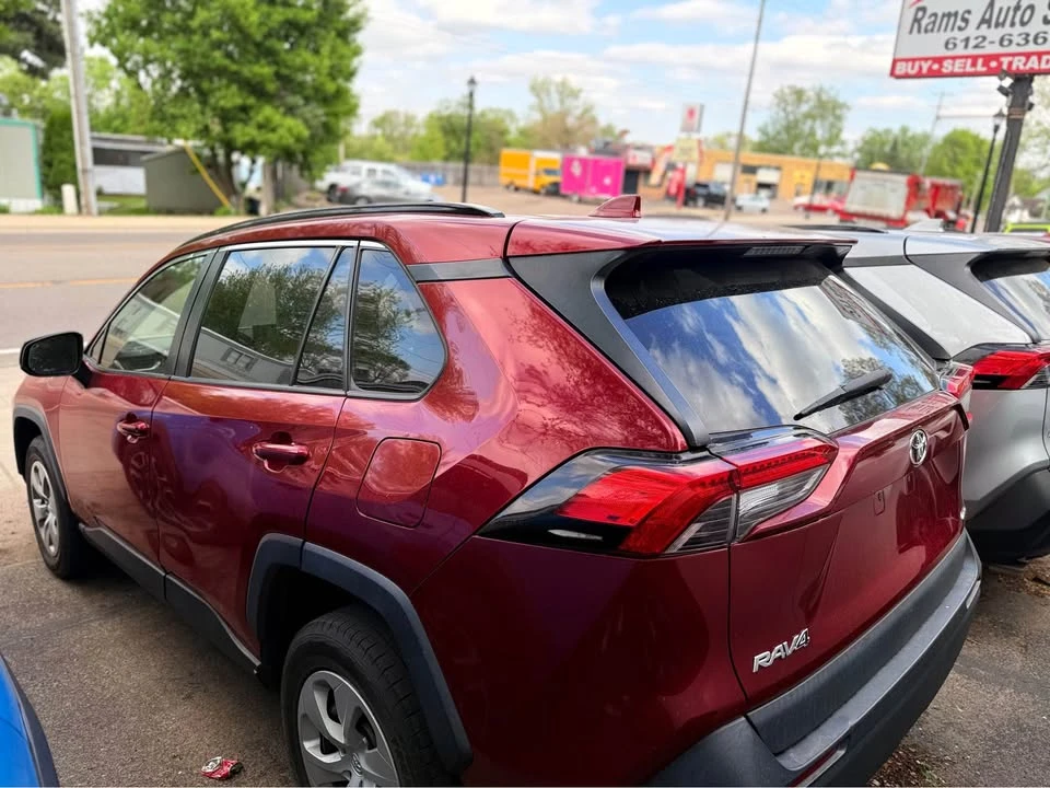 2020 Toyota RAV4 5th Gen - Image 5 of 8
