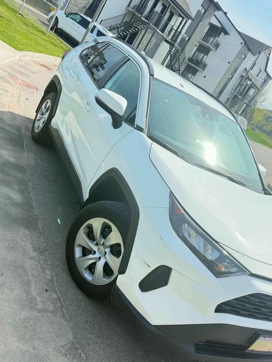 2020 Toyota RAV4 5th Gen - Image 5 of 8