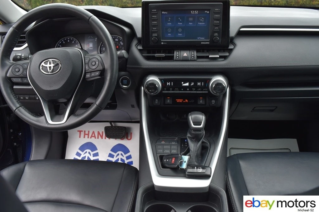 2020 Toyota RAV4 5th Gen - Image 14 of 21
