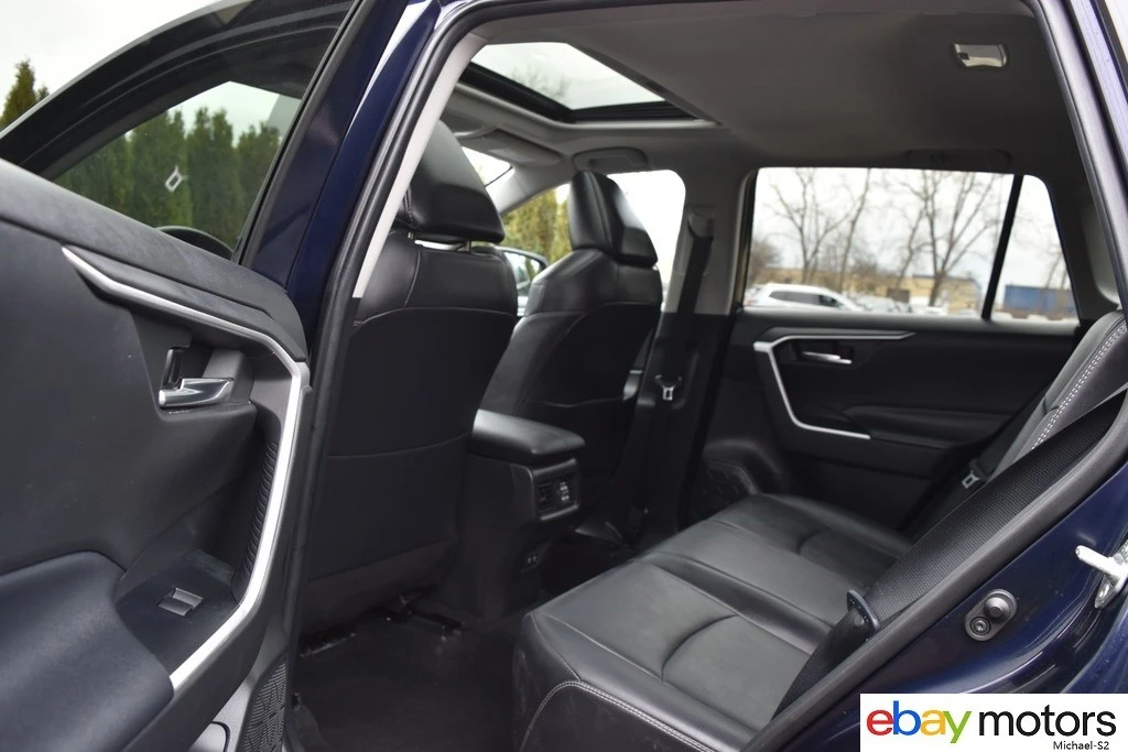 2020 Toyota RAV4 5th Gen - Image 13 of 21