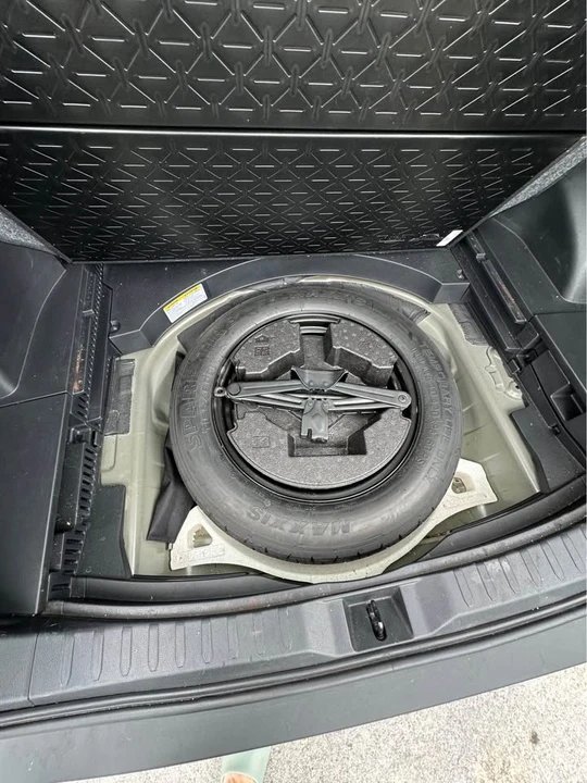 2020 Toyota RAV4 5th Gen - Image 17 of 20
