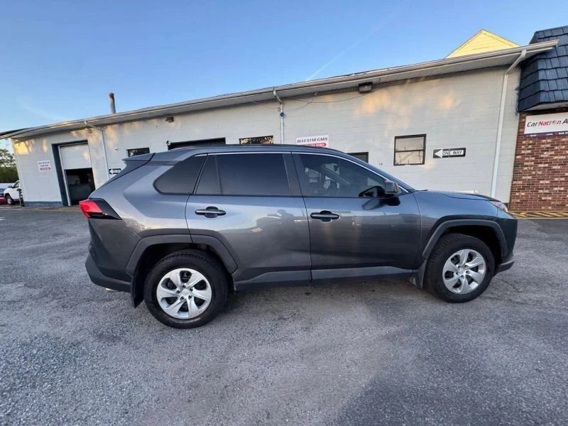 2020 Toyota RAV4 5th Gen - Image 9 of 12