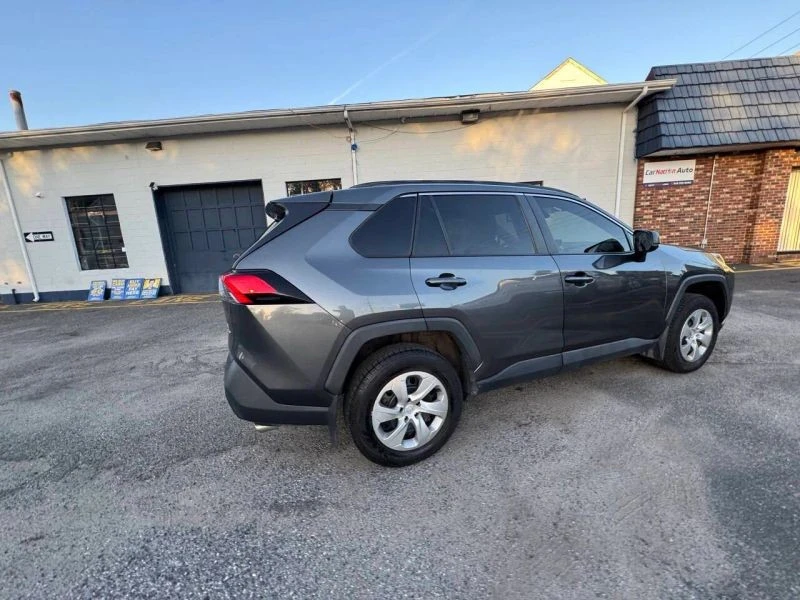 2020 Toyota RAV4 5th Gen - Image 10 of 12
