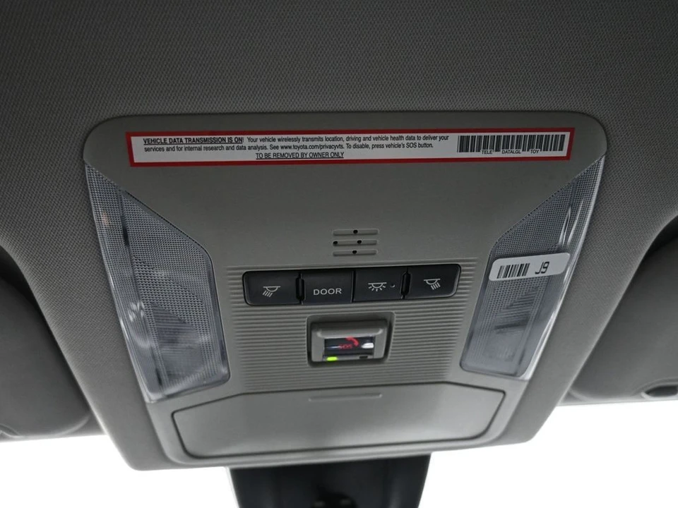 2020 Toyota RAV4 5th Gen - Image 17 of 21