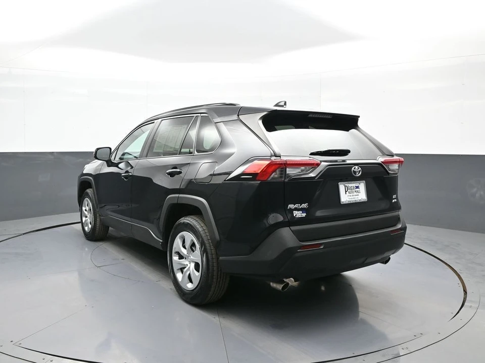 2020 Toyota RAV4 5th Gen - Image 8 of 21