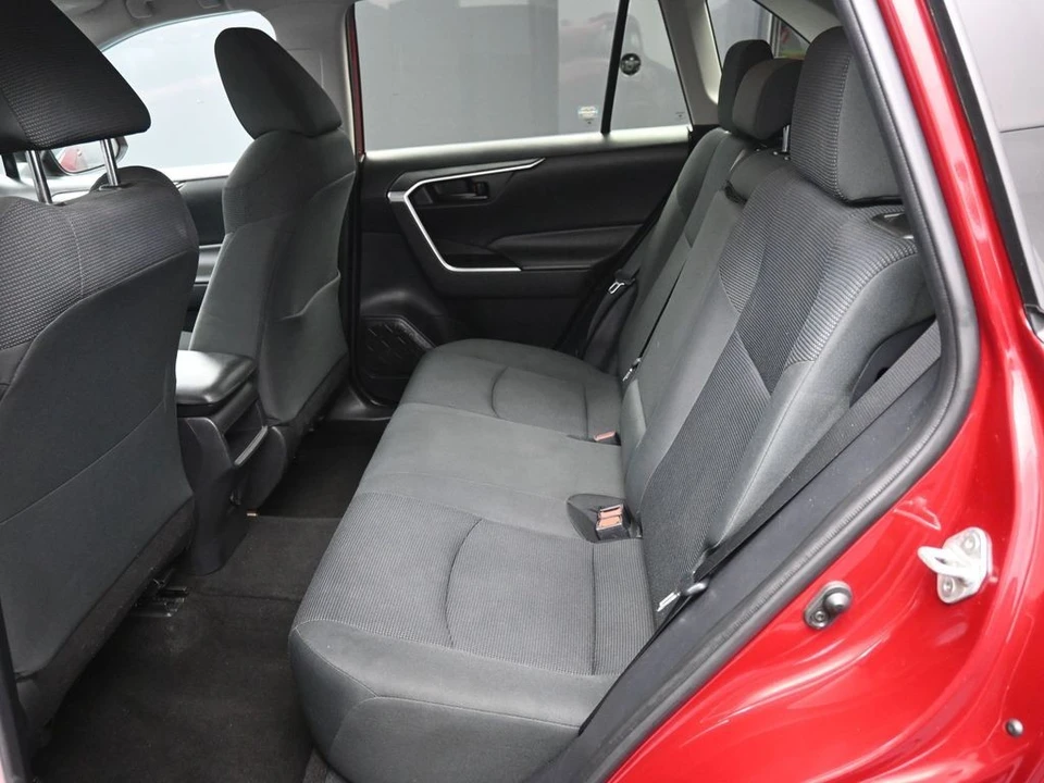 2020 Toyota RAV4 5th Gen - Image 20 of 21