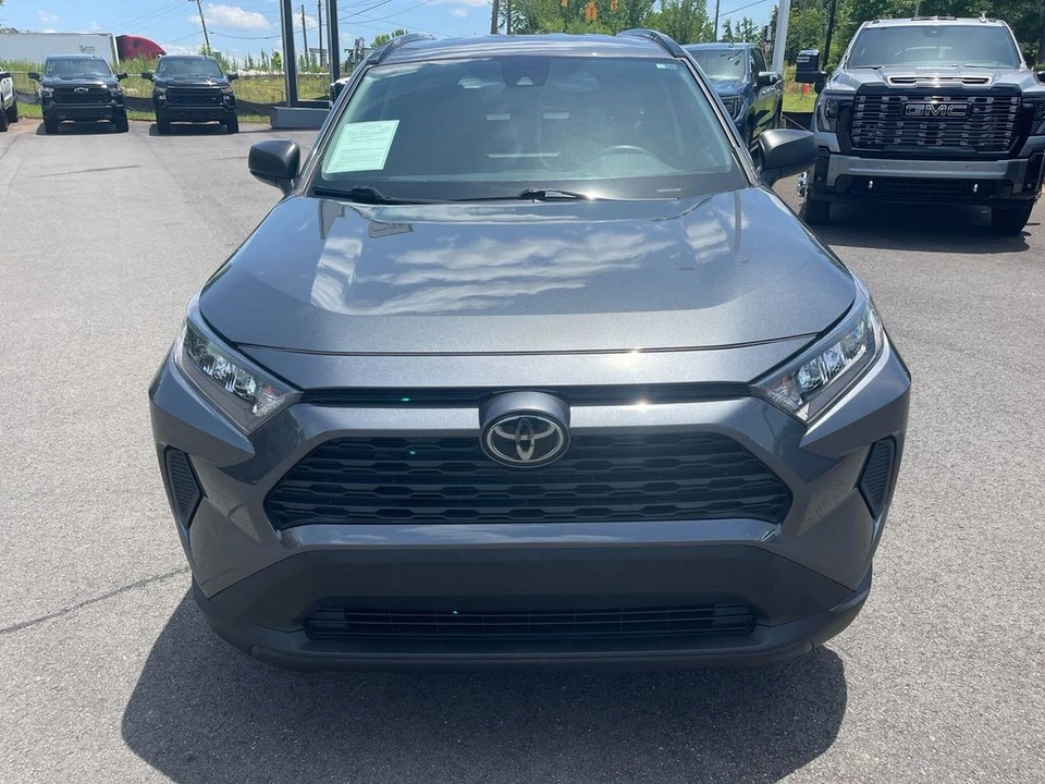 2020 Toyota RAV4 5th Gen - Image 8 of 12