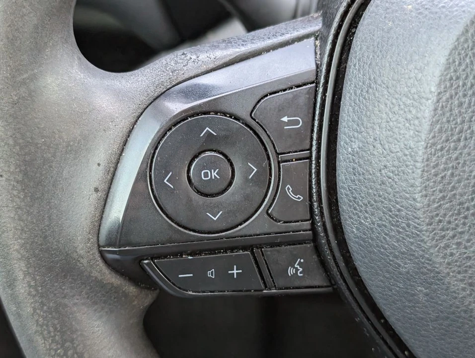 2020 Toyota RAV4 5th Gen - Image 13 of 21