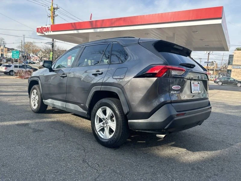 2020 Toyota RAV4 5th Gen - Image 4 of 12