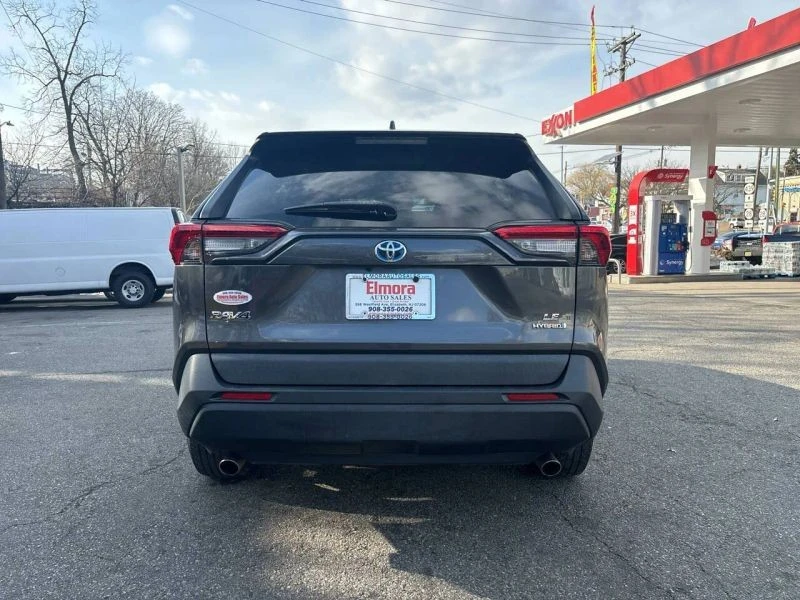 2020 Toyota RAV4 5th Gen - Image 5 of 12