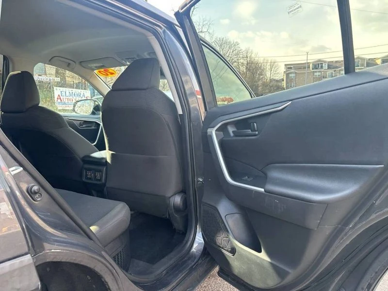 2020 Toyota RAV4 5th Gen - Image 9 of 12
