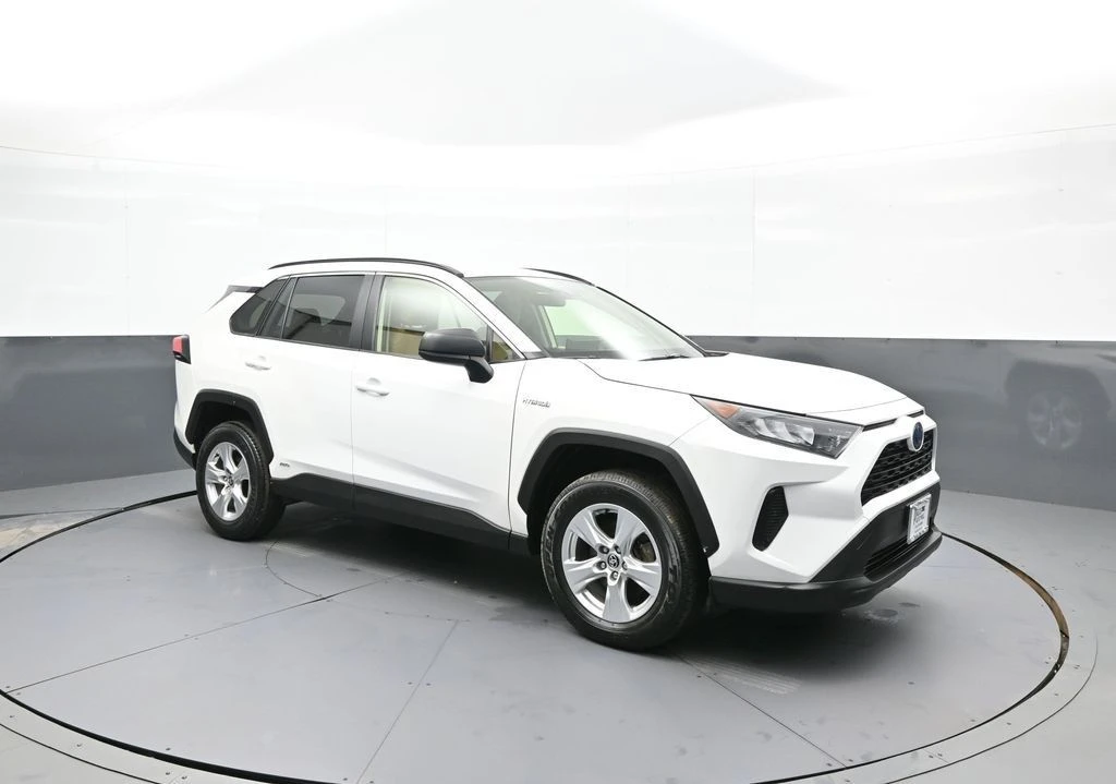 2020 Toyota RAV4 5th Gen - Image 4 of 12
