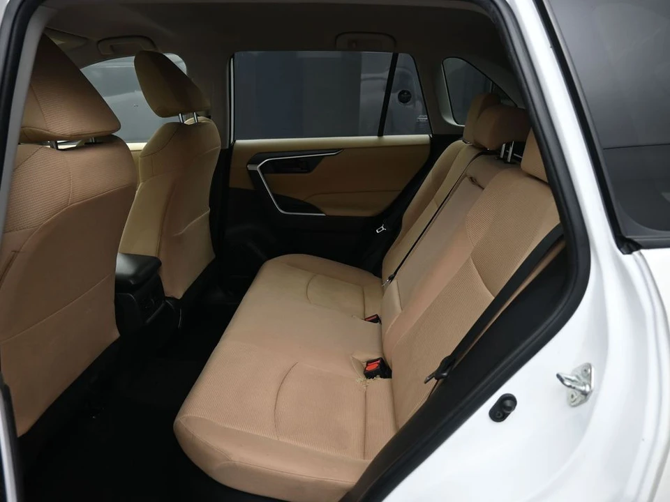 2020 Toyota RAV4 5th Gen - Image 20 of 21