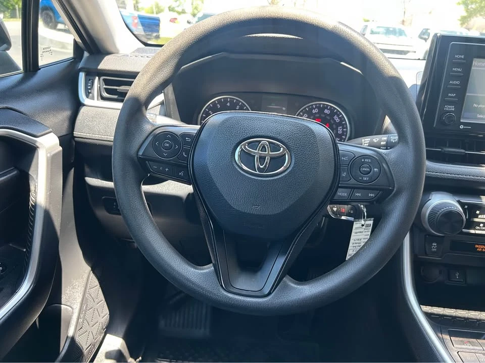 2020 Toyota RAV4 5th Gen - Image 13 of 16