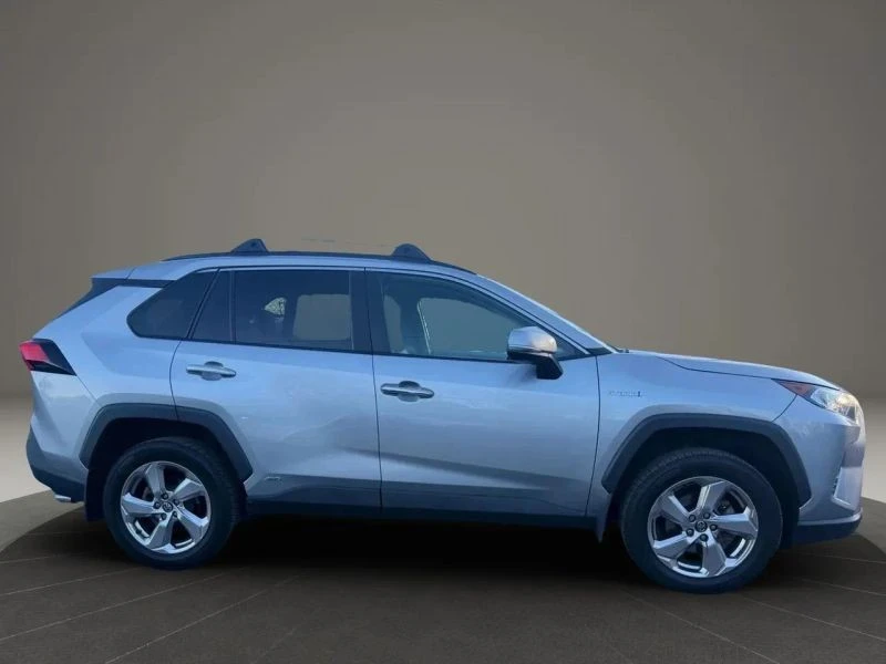 2020 Toyota RAV4 5th Gen - Image 4 of 12