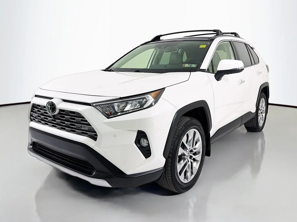 2020 Toyota RAV4 5th Gen - Image 3 of 12