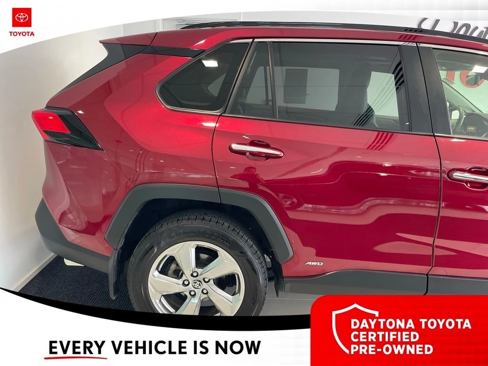 2020 Toyota RAV4 5th Gen - Image 9 of 12
