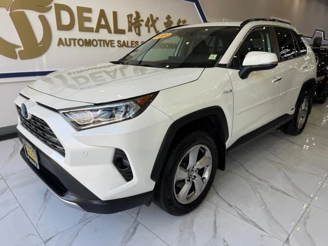 2020 Toyota RAV4 5th Gen - Image 3 of 21