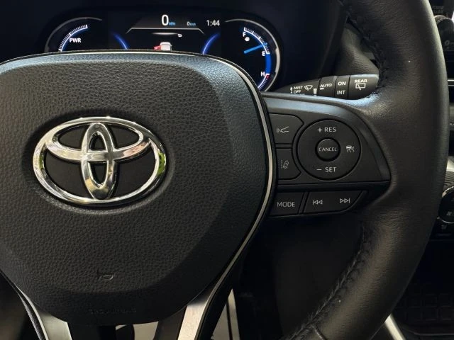 2020 Toyota RAV4 5th Gen - Image 15 of 21