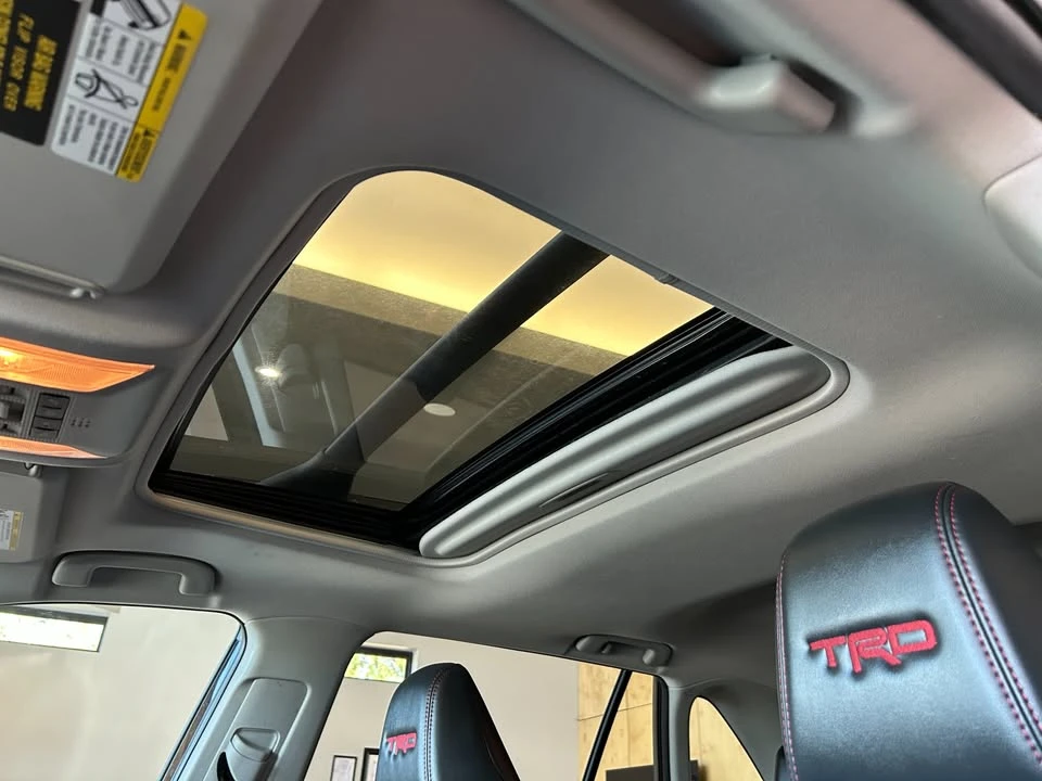 2020 Toyota RAV4 5th Gen - Image 13 of 20