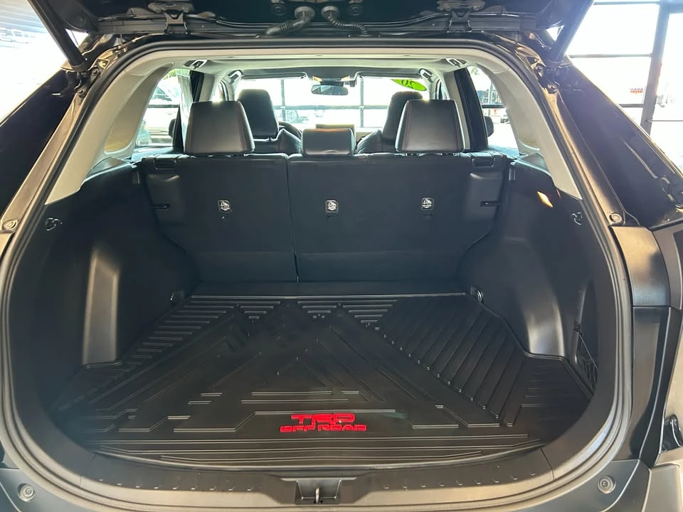 2020 Toyota RAV4 5th Gen - Image 8 of 20