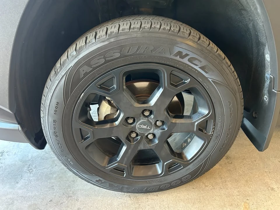2020 Toyota RAV4 5th Gen - Image 10 of 20
