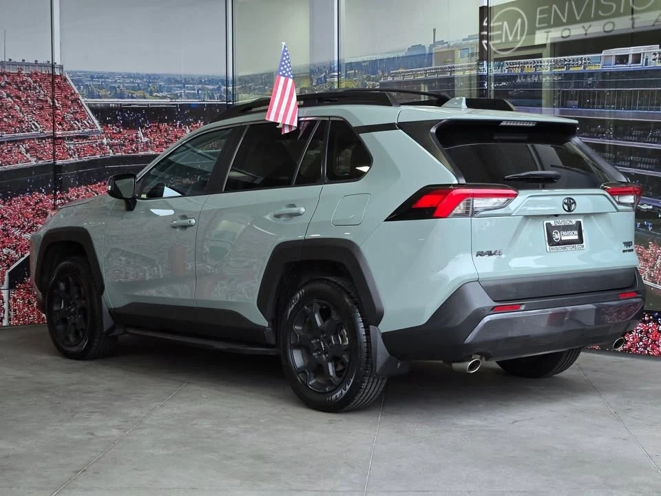 2020 Toyota RAV4 5th Gen - Image 6 of 20