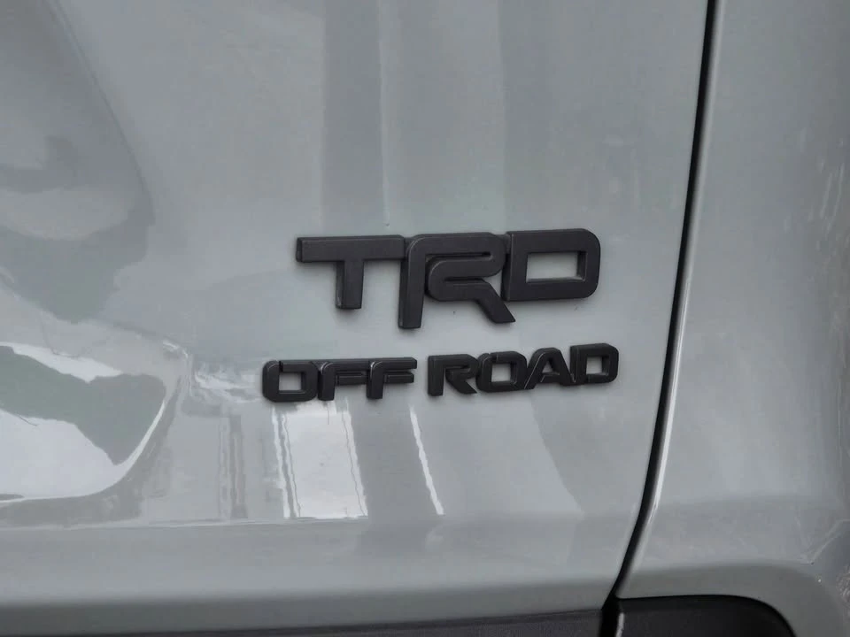 2020 Toyota RAV4 5th Gen - Image 8 of 20