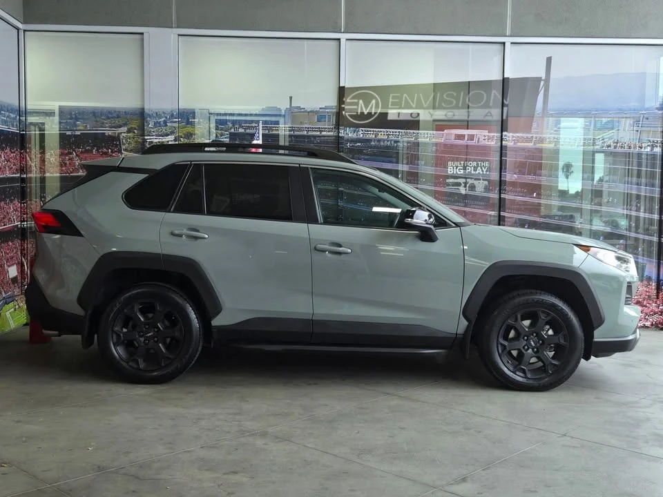 2020 Toyota RAV4 5th Gen - Image 4 of 20