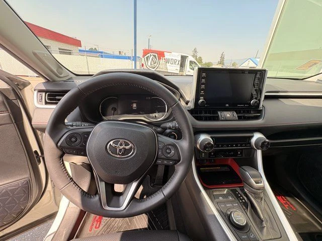 2020 Toyota RAV4 5th Gen - Image 19 of 20