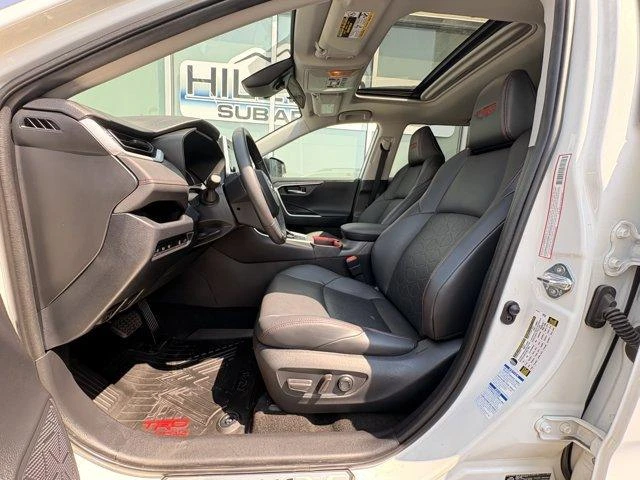 2020 Toyota RAV4 5th Gen - Image 15 of 20
