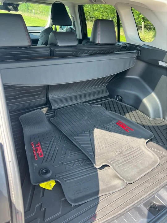 2020 Toyota RAV4 5th Gen - Image 9 of 13