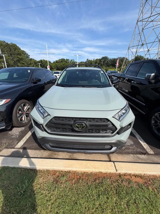 2020 Toyota RAV4 5th Gen - Image 4 of 6