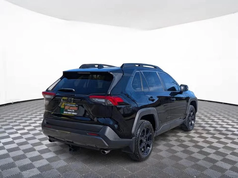 2020 Toyota RAV4 5th Gen - Image 3 of 6