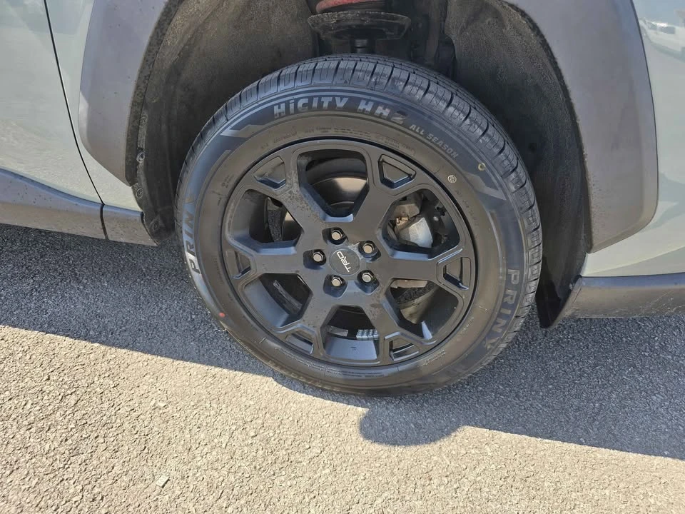2020 Toyota RAV4 5th Gen - Image 6 of 13