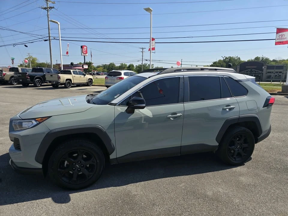 2020 Toyota RAV4 5th Gen - Image 2 of 13