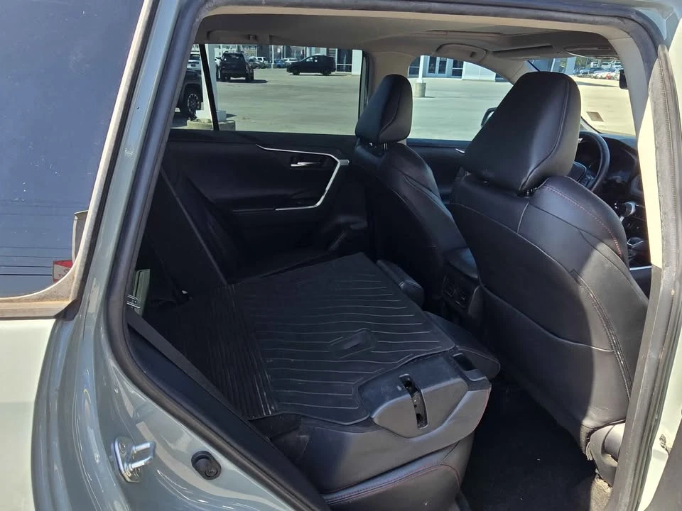 2020 Toyota RAV4 5th Gen - Image 8 of 13