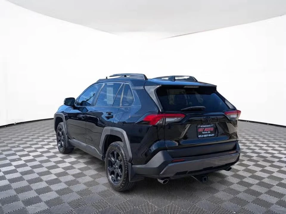 2020 Toyota RAV4 5th Gen - Image 2 of 6