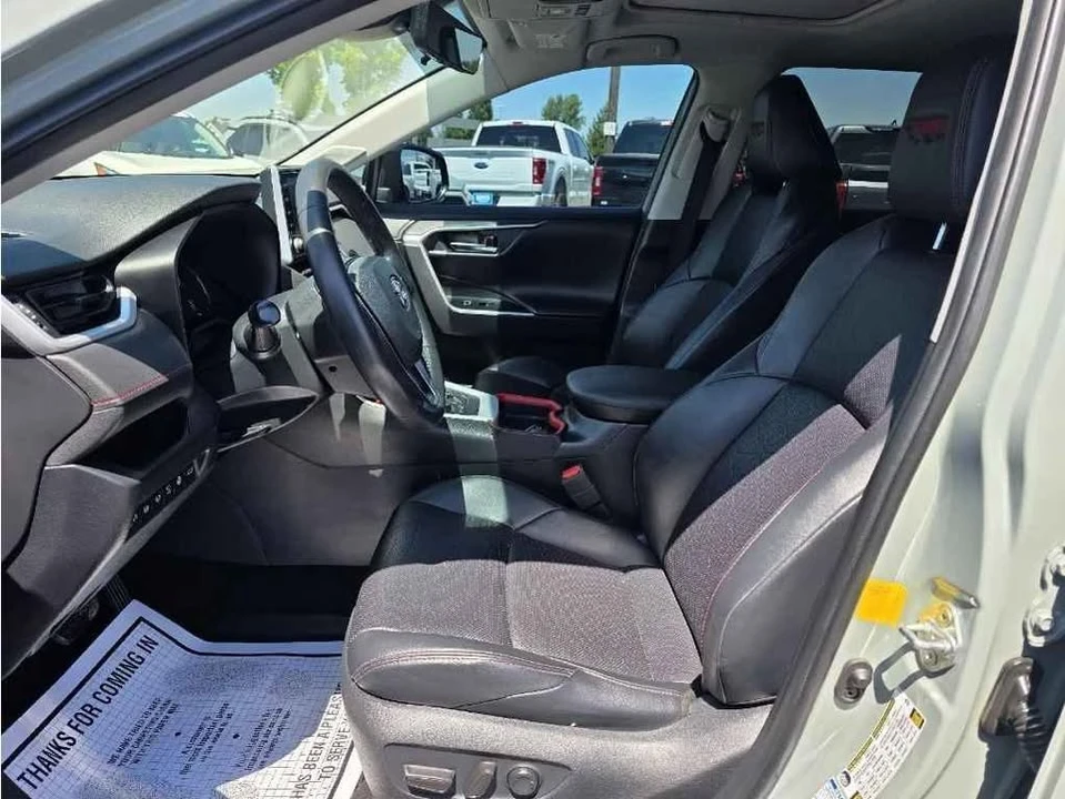 2020 Toyota RAV4 5th Gen - Image 3 of 6