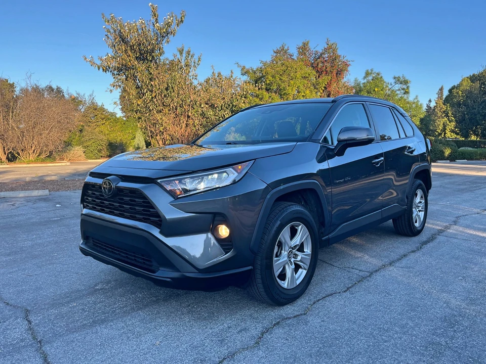 2020 Toyota RAV4 5th Gen - Image 14 of 15