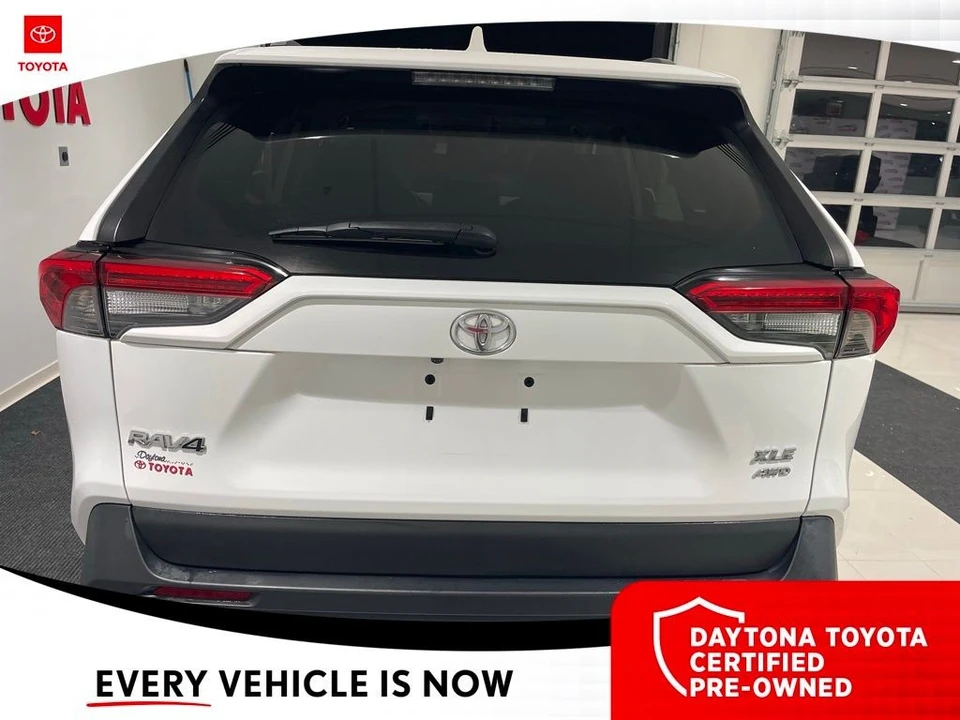 2020 Toyota RAV4 5th Gen - Image 11 of 12