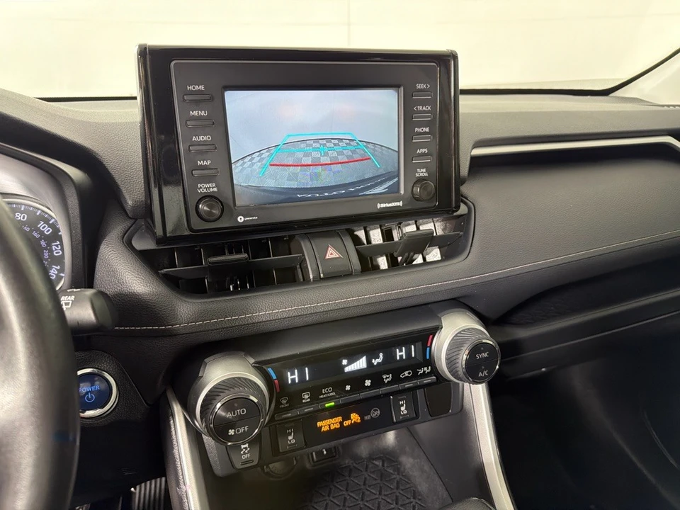 2020 Toyota RAV4 5th Gen - Image 15 of 21